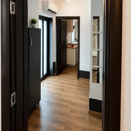 Elegant Boutique With Luxury Bedroom *